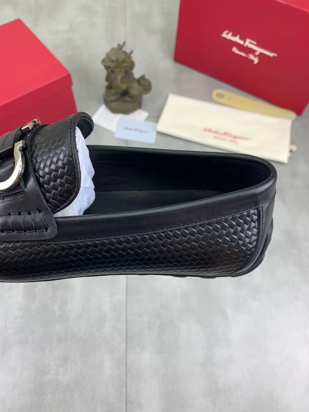 Men's shoes 💰P460 new high quality [Ferragamo/Ferragamo] latest model original imported calfskin, imported cowhide lining + original luxury metal buckle + original combination outsole Comparison without pressure Code number: 38-44 (45 customized)